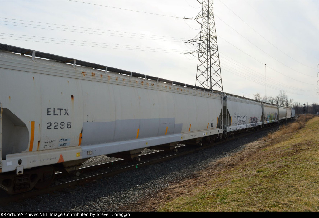 ELTX 2288, AEX 21148, CCBX 59802 on the Interchange Track